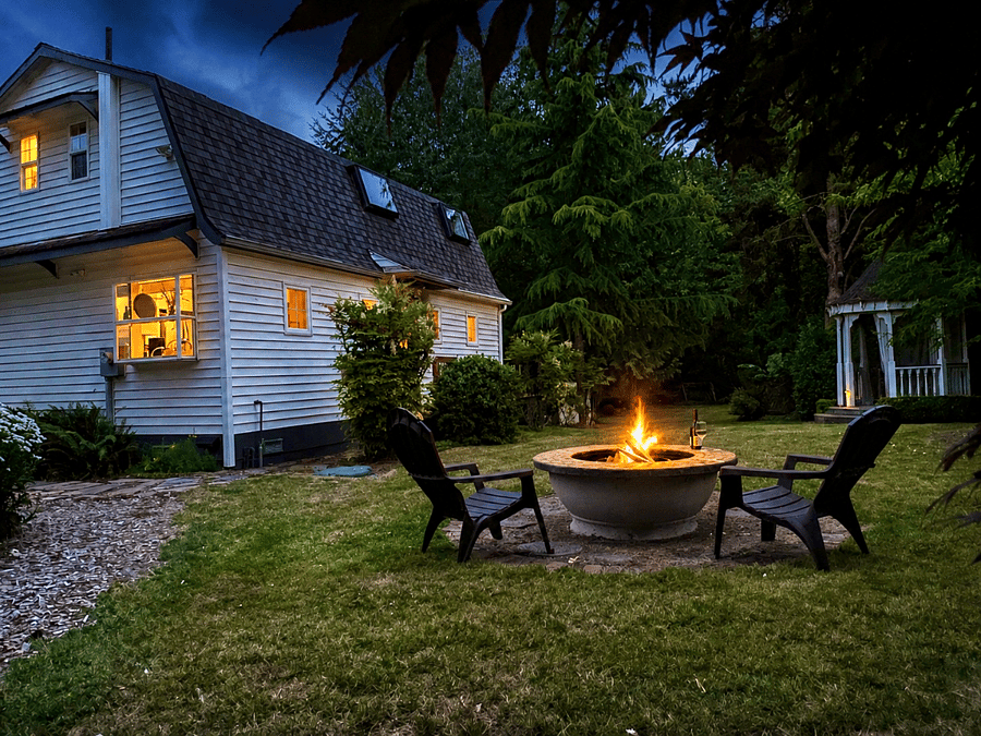 Open Community Spaces to unwind, seek solitude, or socialize