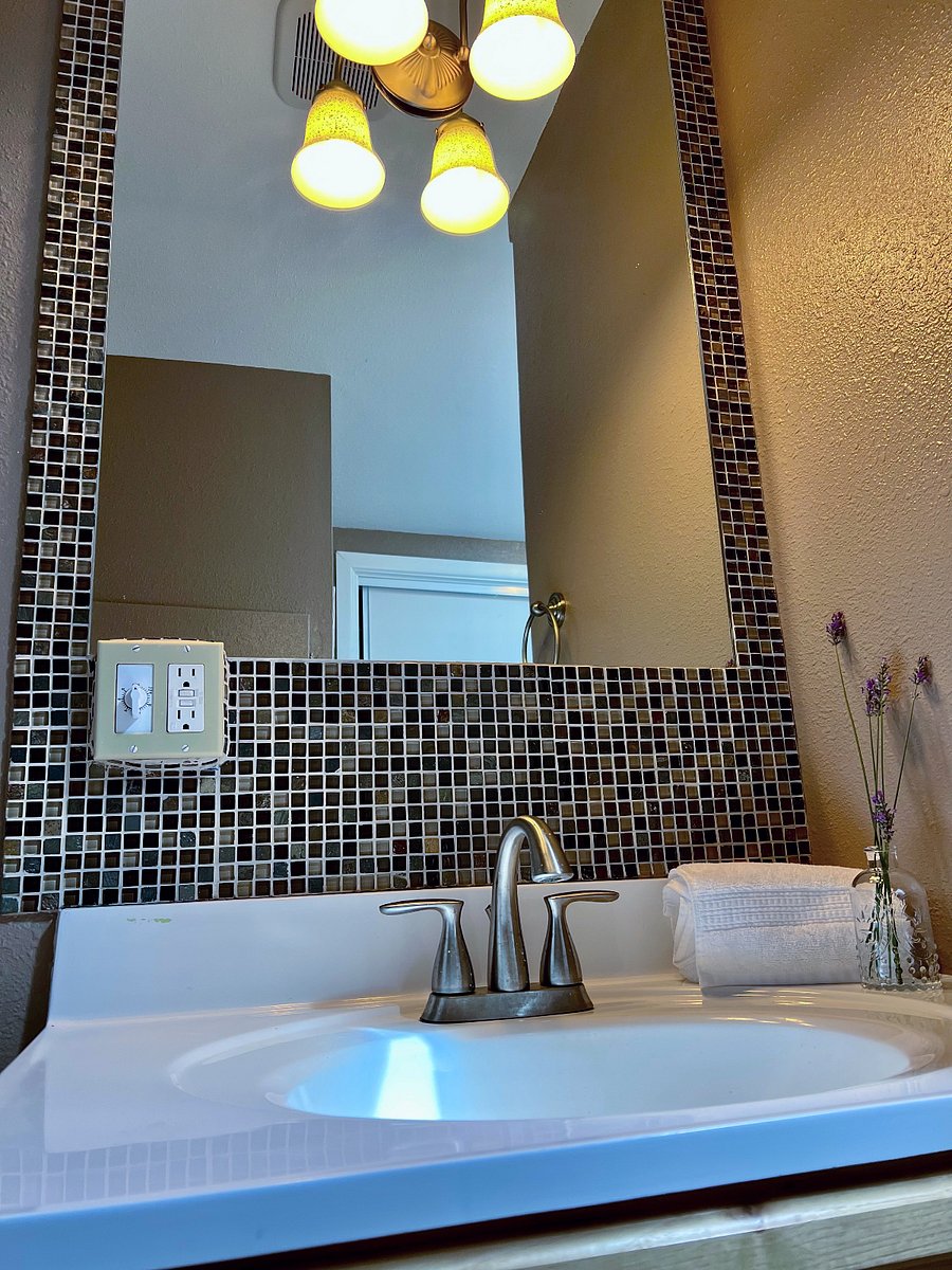 Upstairs bathroom connected to bedroom