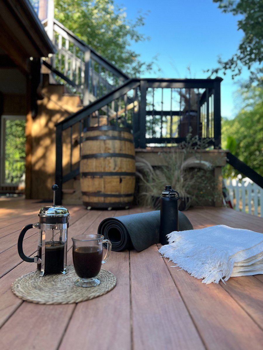 Plenty of private deck space to take in the scenery and provide self-care. Yoga mat included.