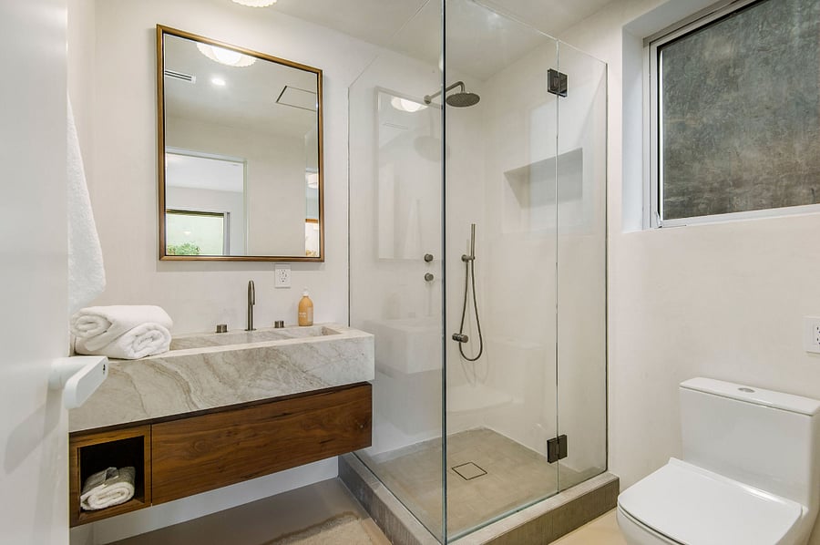 Full bath one