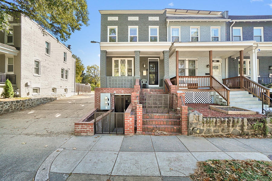 Furnished Finder property 1011567_1 photo 2