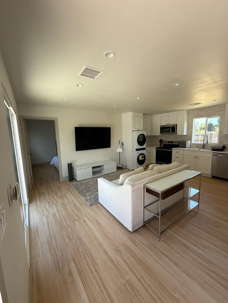 Furnished Finder property 1011602_1 photo 4