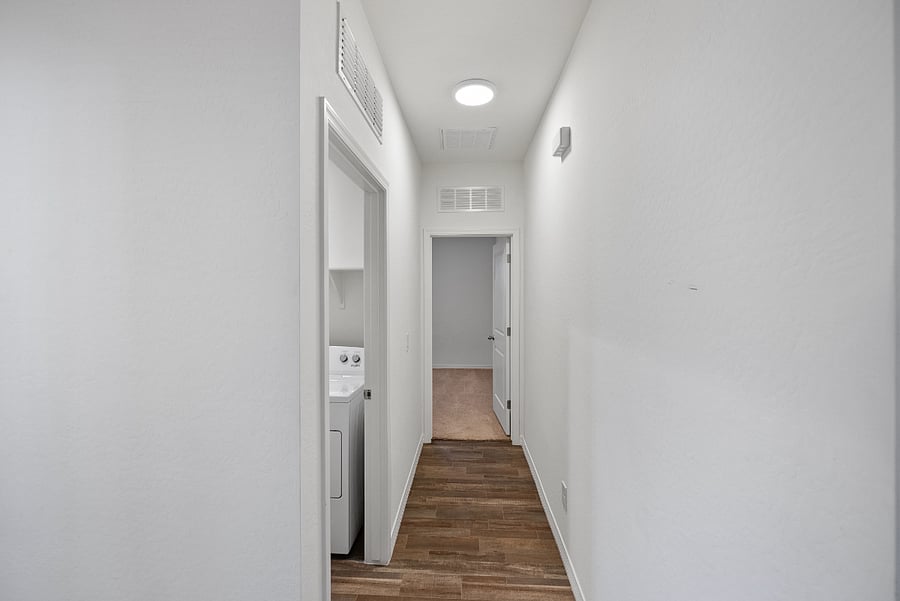 Furnished Finder property 1011640_1 photo 18