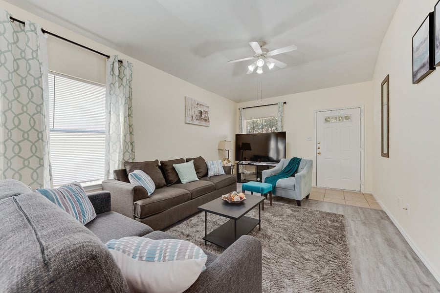 Furnished Finder property 1011653_1 photo 3