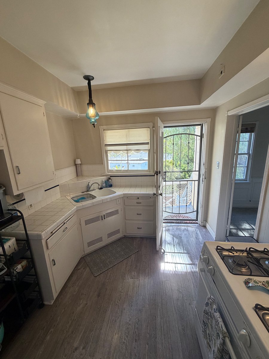 Furnished Finder property 1011656_1 photo 14