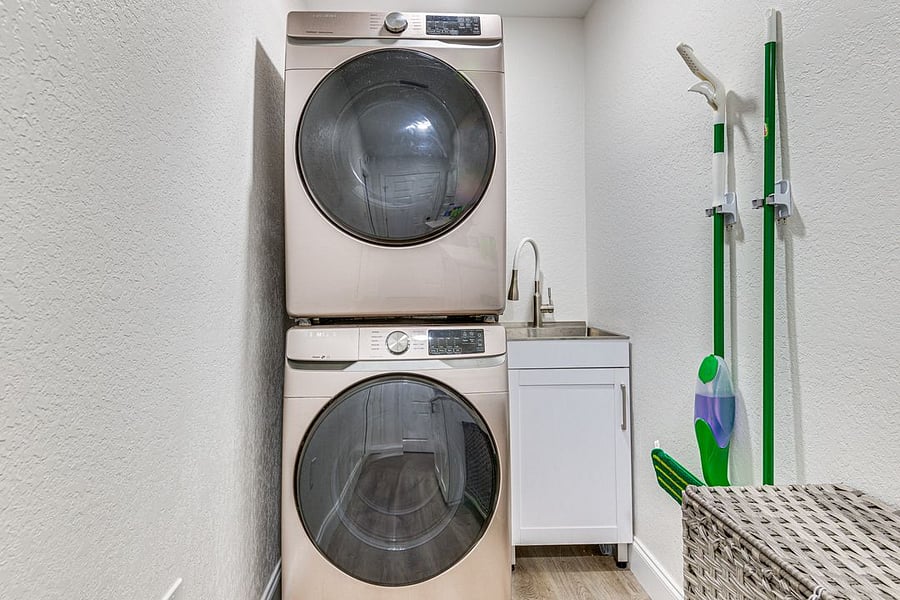 Furnished Finder property 1011706_1 photo 22