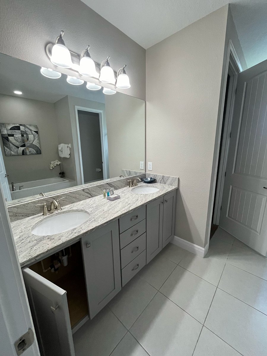 Furnished Finder property 1011730_1 photo 15