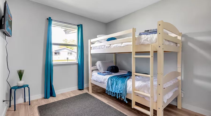 Furnished Finder property 1011750_1 photo 12