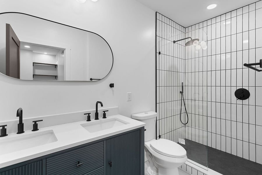 Master Bedroom Bathroom
