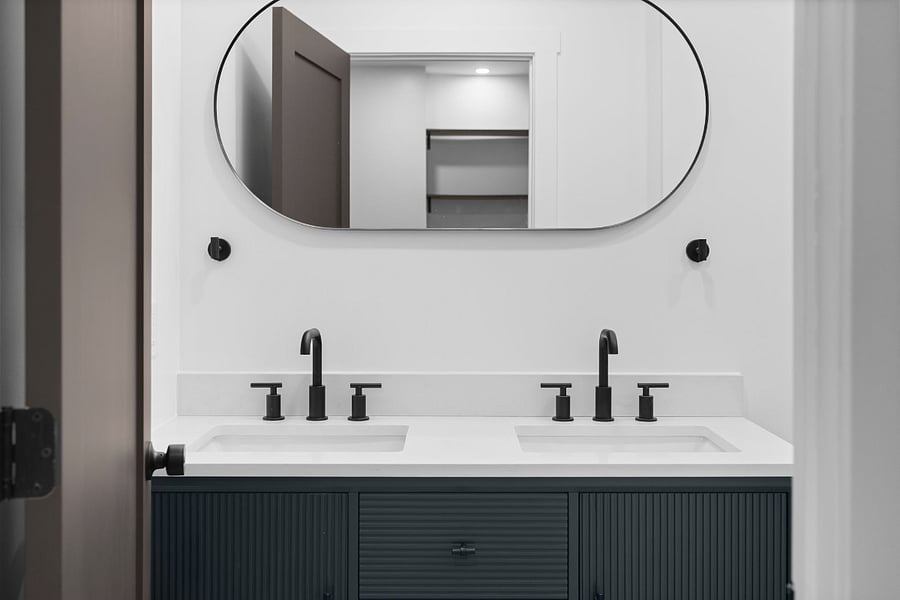 Master Bedroom Bathroom