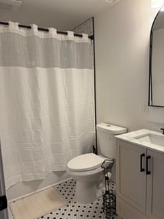 2nd Hall bathroom