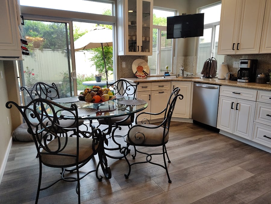 Enjoy the garden while cooking & eating