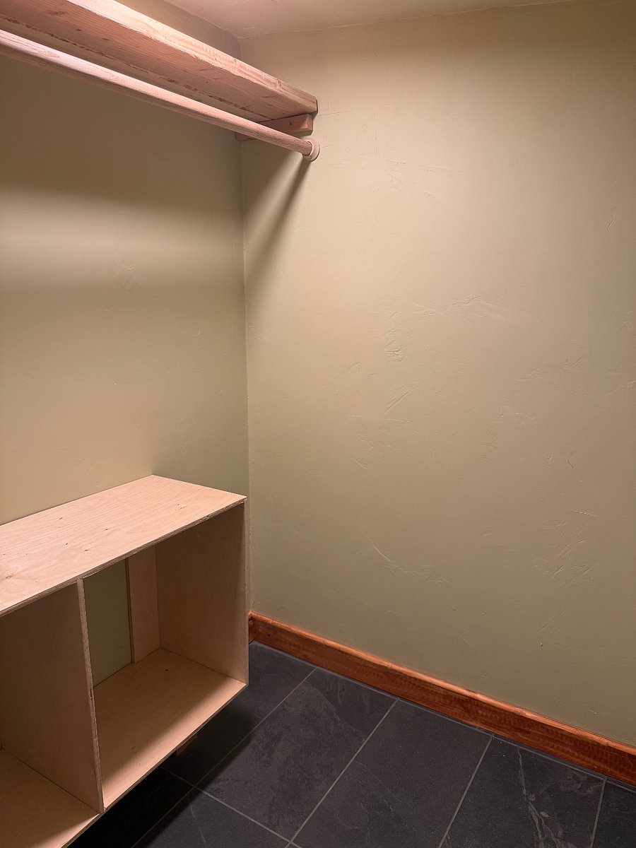 closet 1