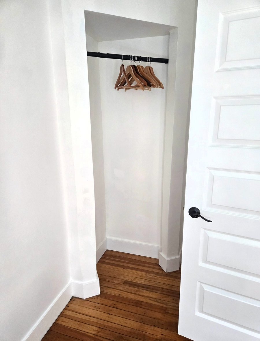 Bedroom 2 - Walk in closet