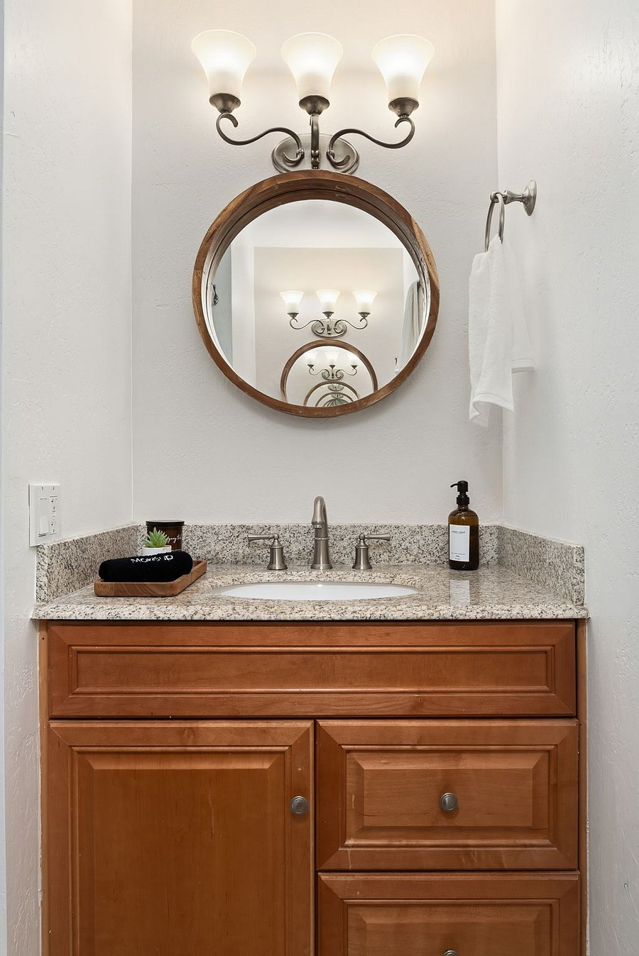 Furnished Finder property 1011876_1 photo 44