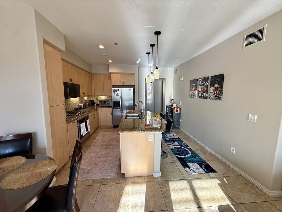 Furnished Finder property 1011999_1 photo 4