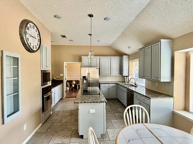 Furnished Finder property 1012012_1 photo 4