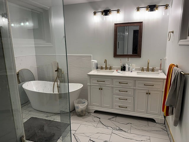 1st Master bathroom