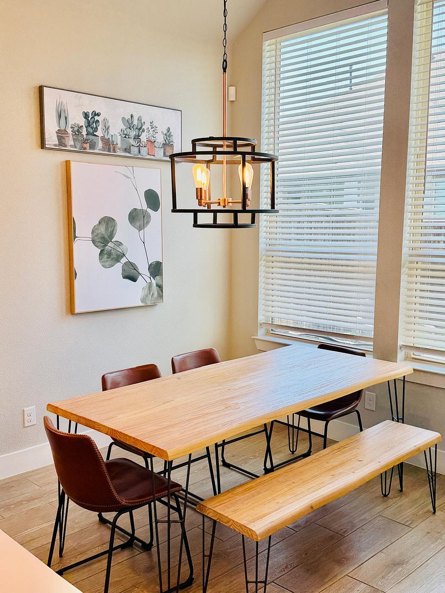 Pull up a chair, linger a little longer, and enjoy the moments that often become the favorite memories of the trip. Great food, great conversation, and the people you love all belong here.