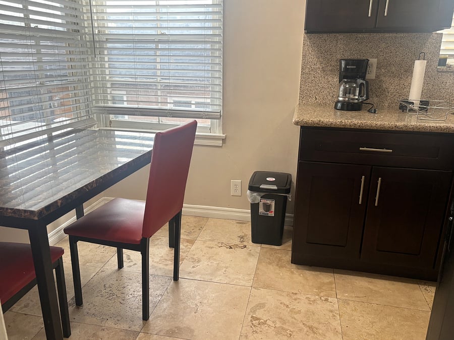 Furnished Finder property 1012049_1 photo 3