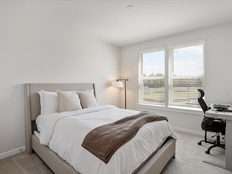 Furnished Finder property 1012104_1 photo 14