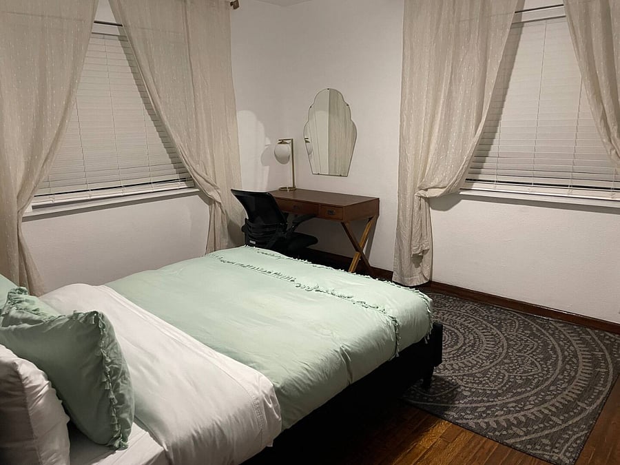 Furnished Finder property 1012107_1 photo 10