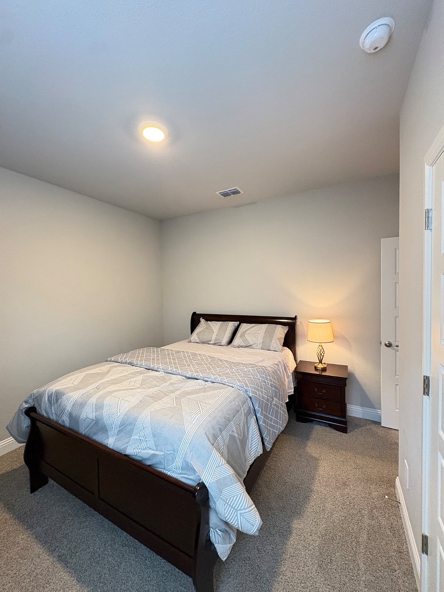 Furnished Finder property 1012117_1 photo 23