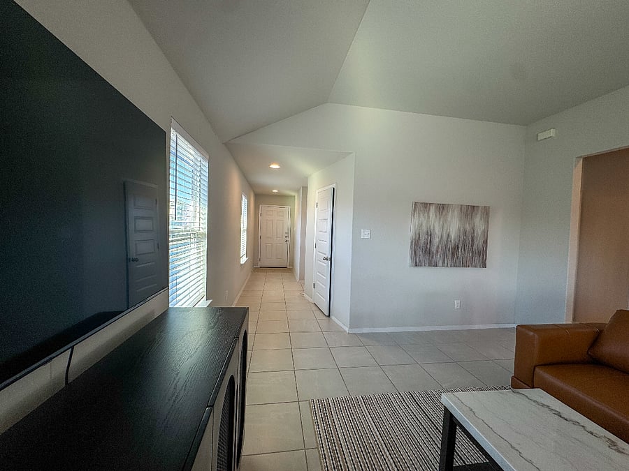 Furnished Finder property 1012127_1 photo 19