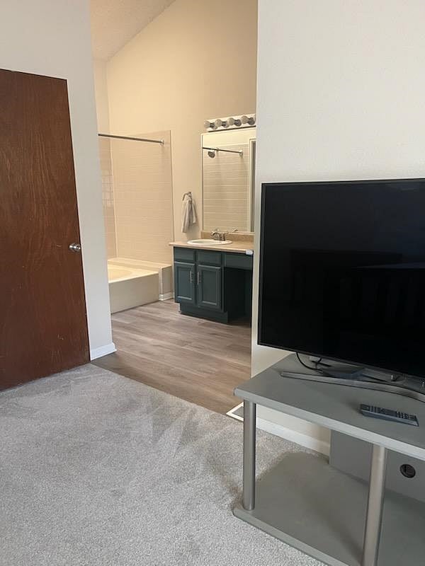 Furnished Finder property 1012131_1 photo 5