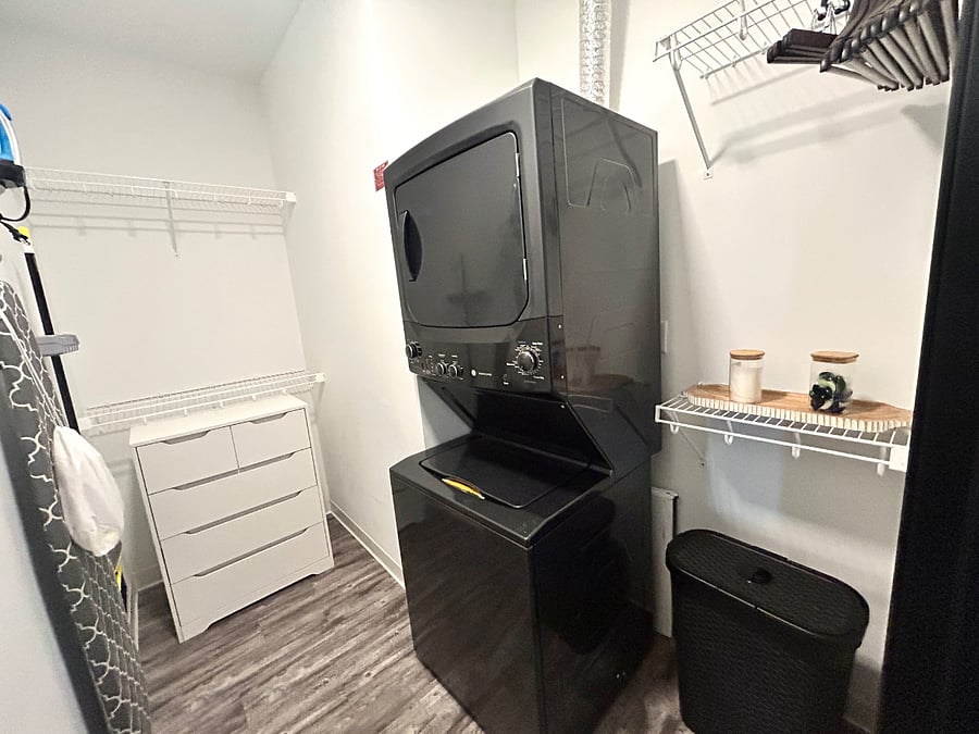 In-unit washer/dryer no laundromat trips required.