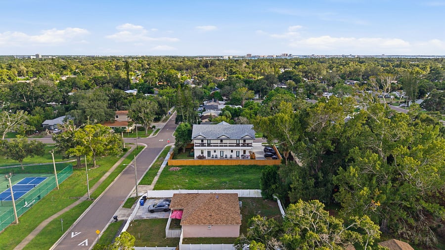 Furnished Finder property 1012207_2 photo 32