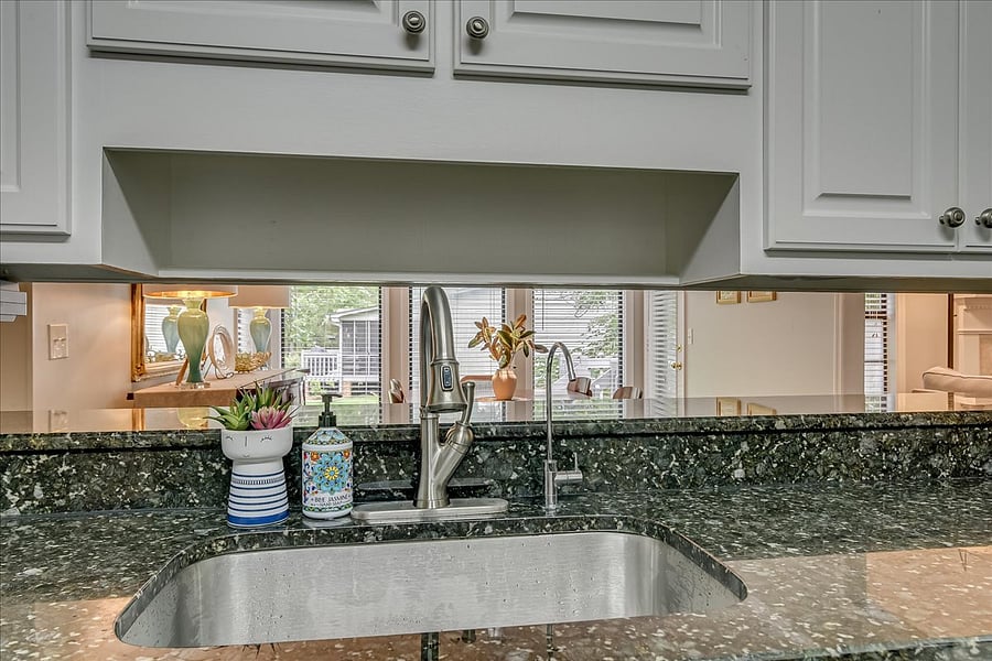 Furnished Finder property 1012236_1 photo 11