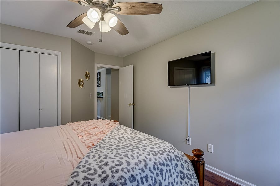 Furnished Finder property 1012236_1 photo 22