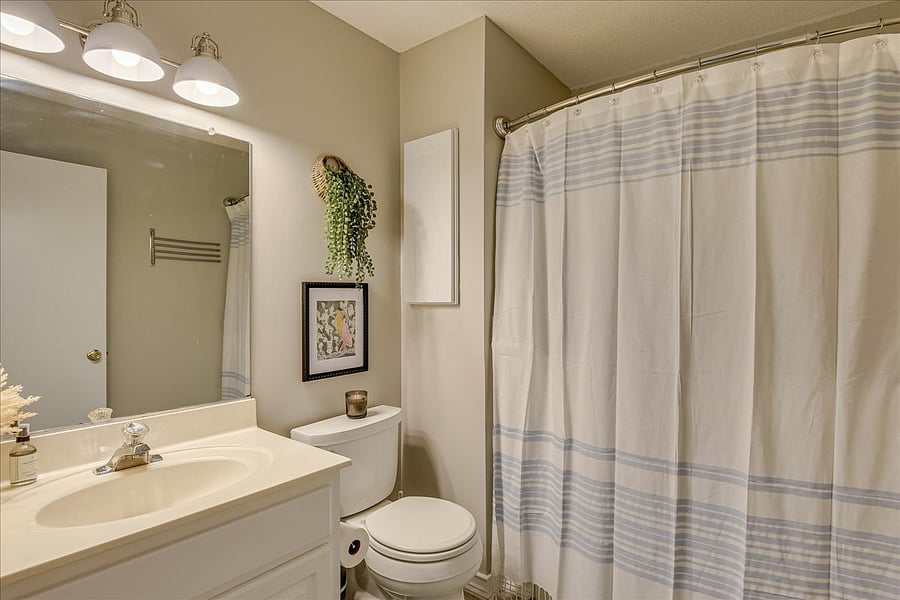 Furnished Finder property 1012236_1 photo 23