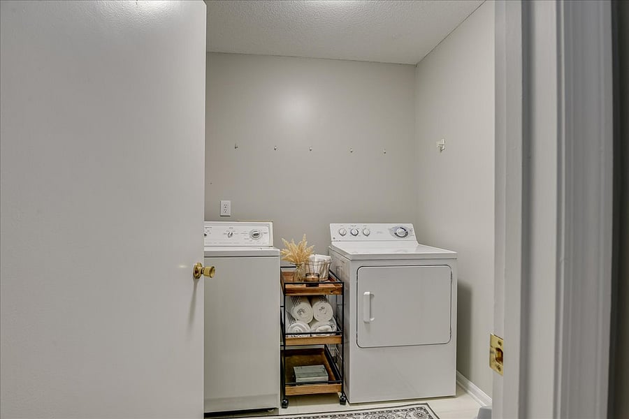 Furnished Finder property 1012236_1 photo 26