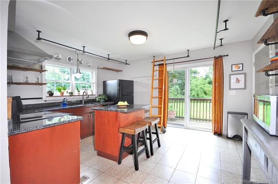 Furnished Finder property 1012239_1 photo 3