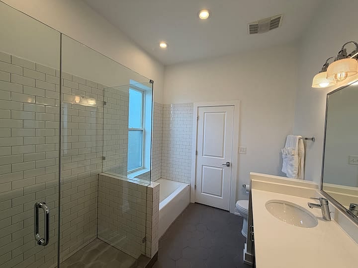 Furnished Finder property 1012250_1 photo 36