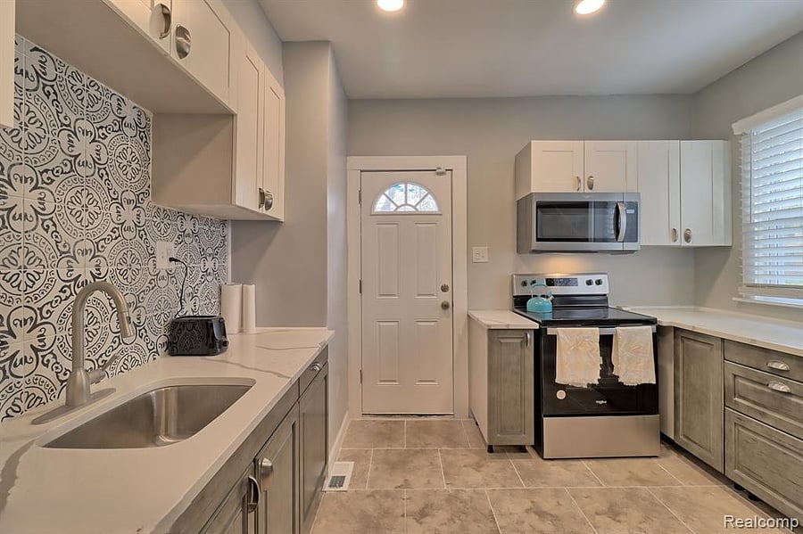 Furnished Finder property 1012269_1 photo 13