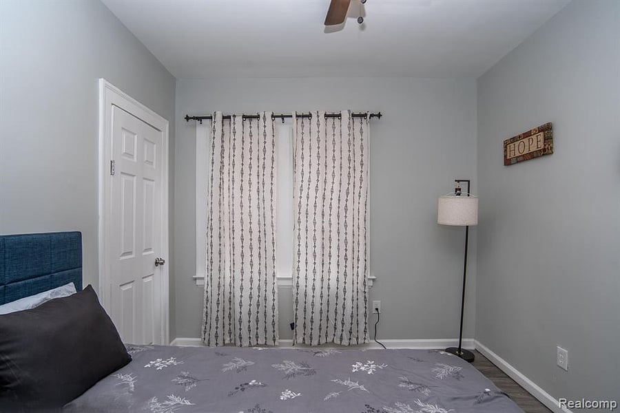 Furnished Finder property 1012269_1 photo 25