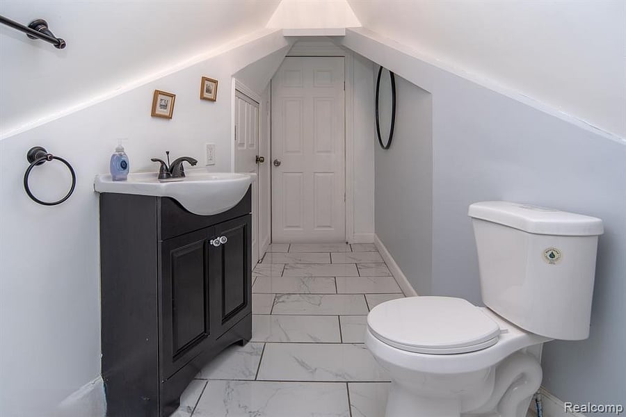 Furnished Finder property 1012269_1 photo 23