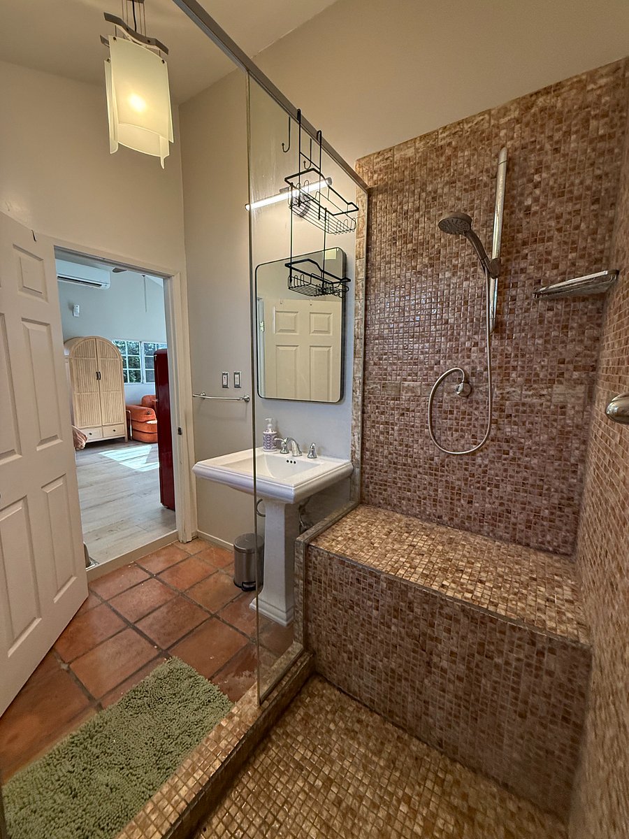 Furnished Finder property 1012281_1 photo 7