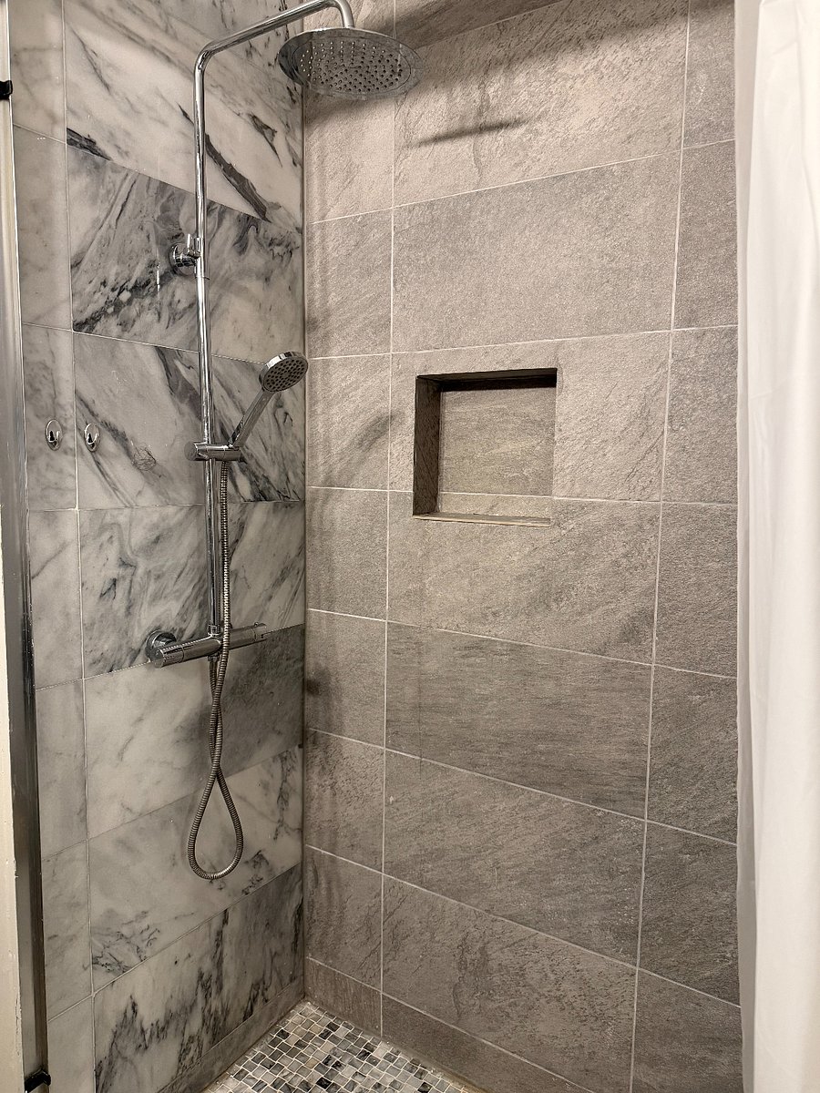 Furnished Finder property 1012294_1 photo 14