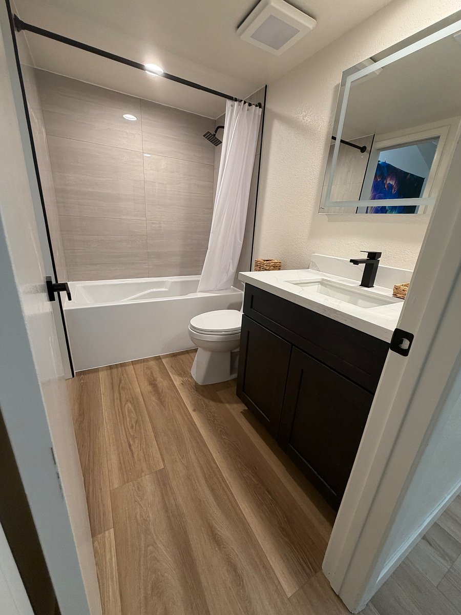 Upstairs Bathroom