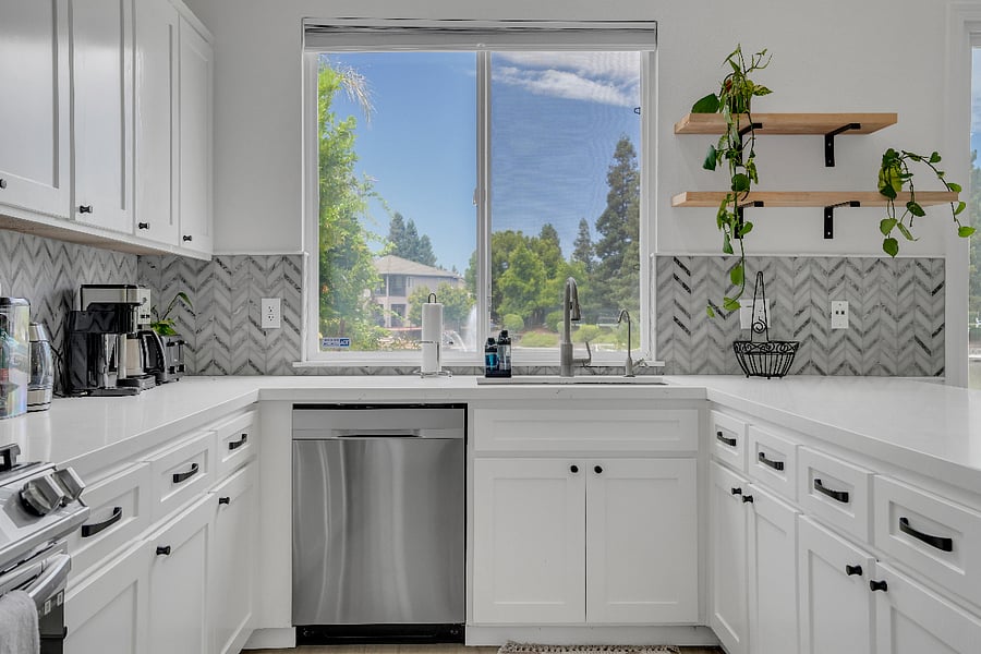 Furnished Finder property 1012311_1 photo 11