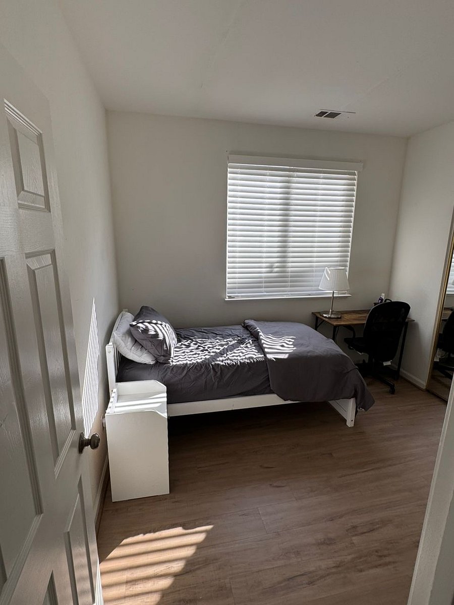 Furnished Finder property 1012333_1 photo 13