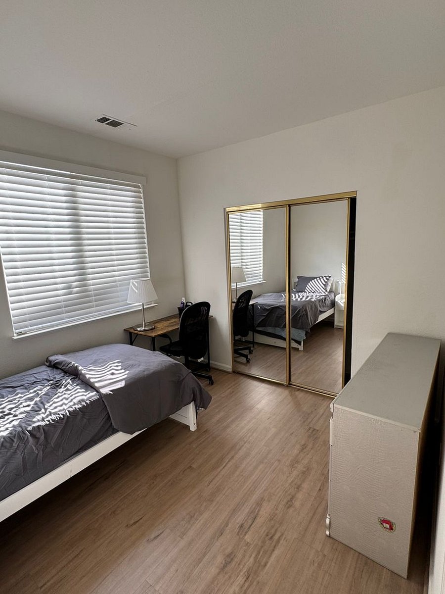 Furnished Finder property 1012333_1 photo 25