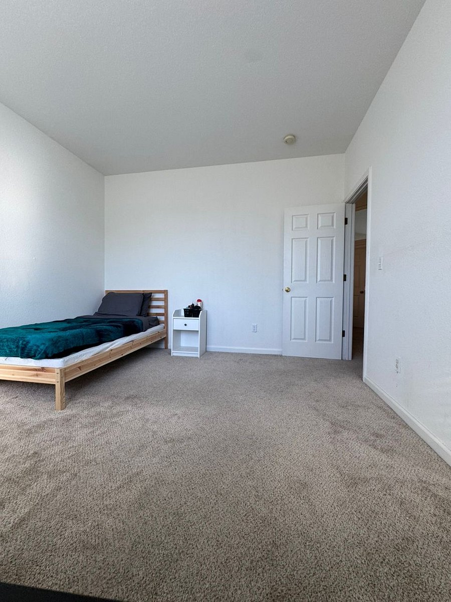 Furnished Finder property 1012333_1 photo 35