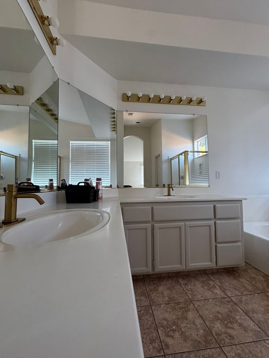 Furnished Finder property 1012333_1 photo 36