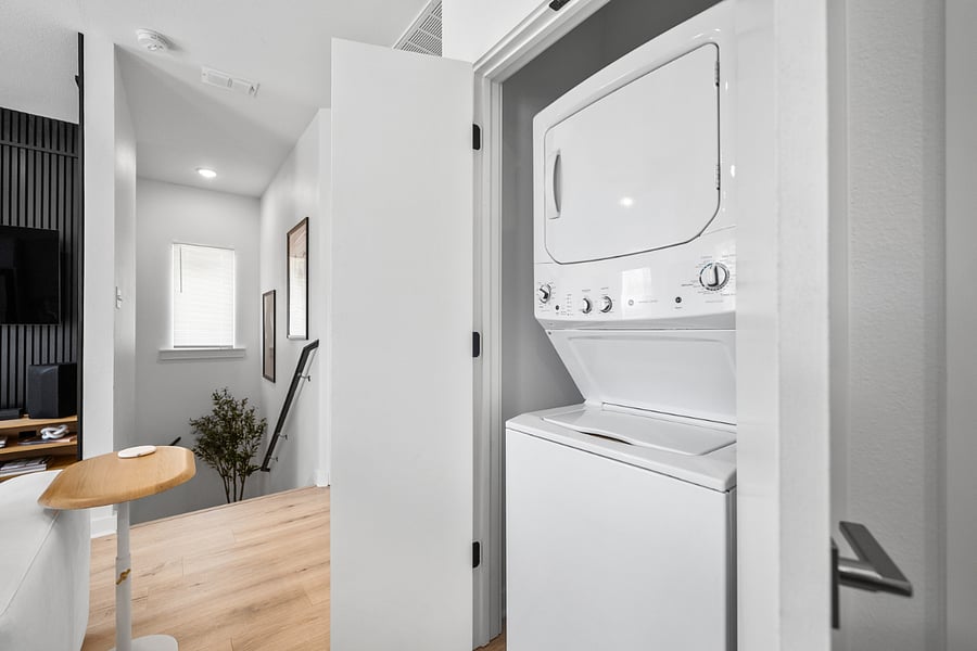 Furnished Finder property 1012363_1 photo 3