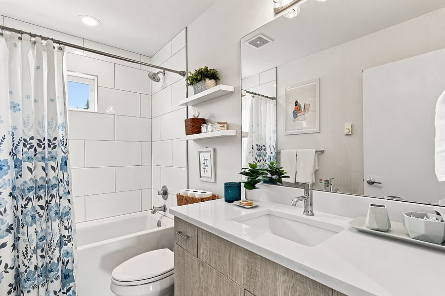 Upper Level Bathroom
